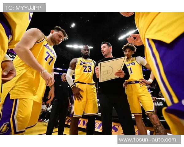 NBA常规赛西部球队排名更新:雷霆登顶西部,湖人飙升第三,亚历山大率队领跑 NBA常规赛西部球队排名更新:雷霆登顶西部,湖人飙升第三,亚历山大率队领跑